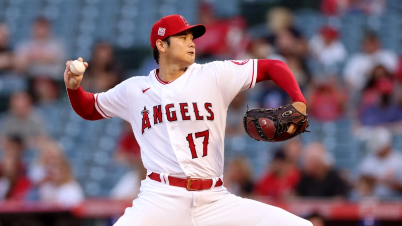 shohei ohtani pitching for Angels, credits Harry How / Getty Images