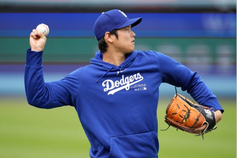 shohei ohtani Dodgers warmup, credits Kirby Lee/USA Today Sports/Presse Sports