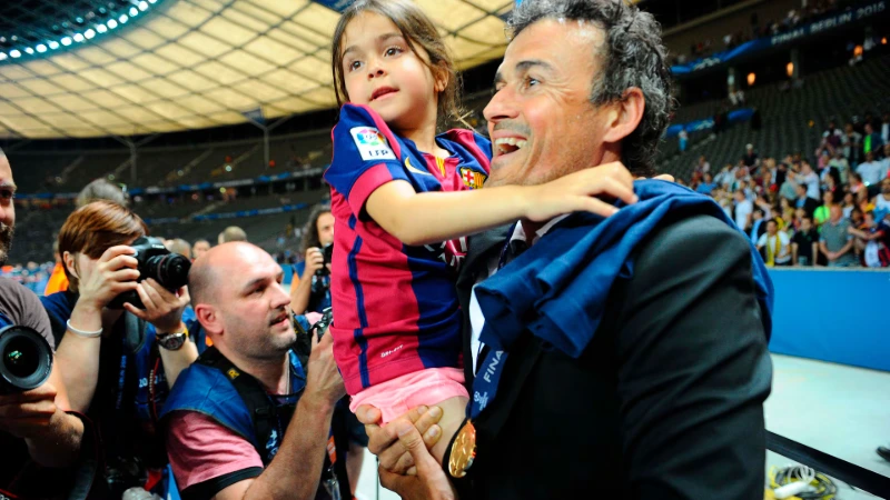 Xana Luis Enrique: father and daughter celebrate Barcelona Champions League win 2015.