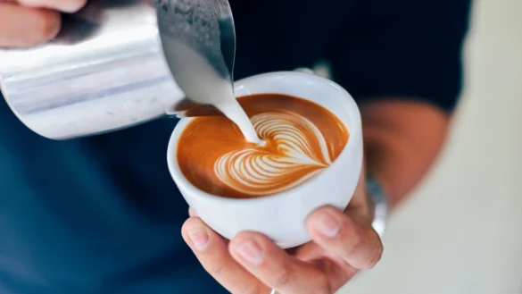 what is a magic coffee - latte art heart in cup