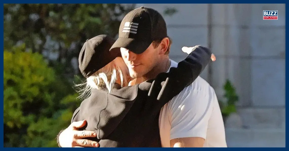 Anna Faris hugs Chris Pratt. Image Credits: Anna Faris & Chris Pratt.