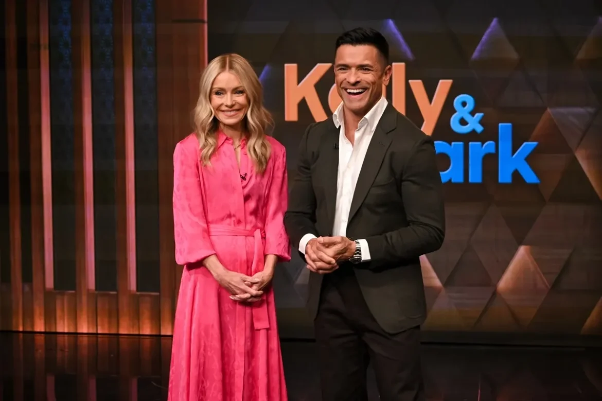 Kelly Ripa and Mark Consuelos on set. Image Credits: Kelly Ripa and Mark Consuelos
